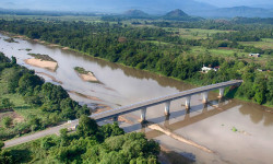 Mahiyangana Sakura Bridge